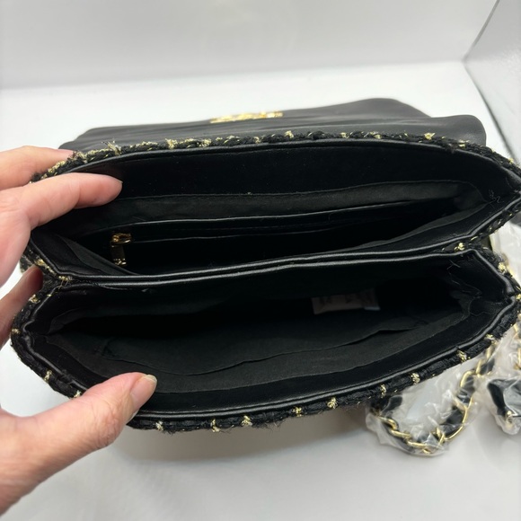 Badgley Mischka Bouclé Tweed Crossbody Bag Vegan leather Black  NEW - Picture 6 of 12